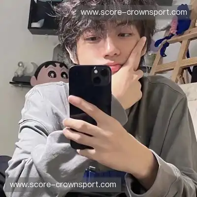 邹朵千
